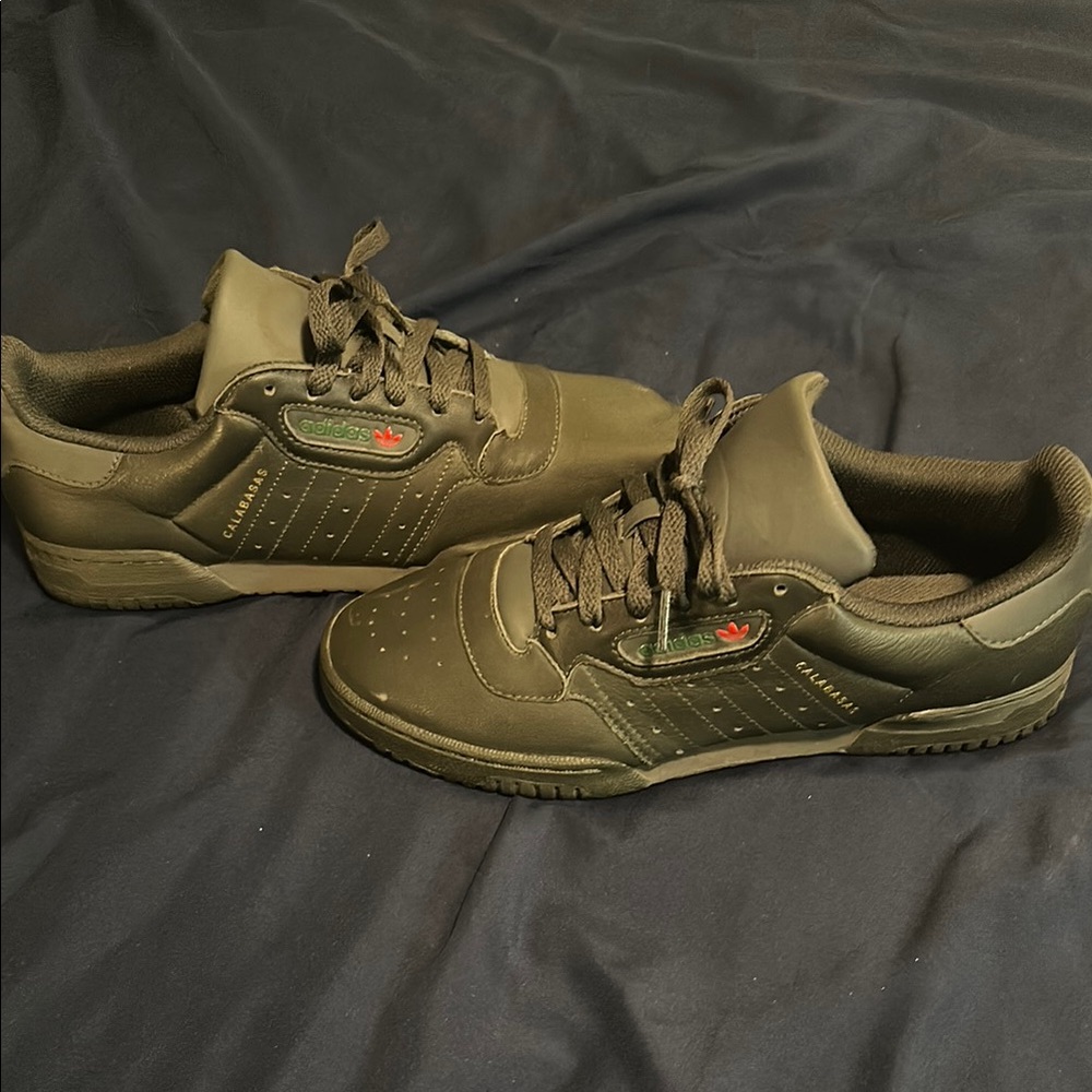 Adidas yzy calabasas worn once size men’s 8.5